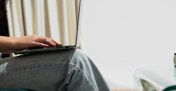 Brand vs Performance Marketing: Find the Strategy that Fits your Business Best