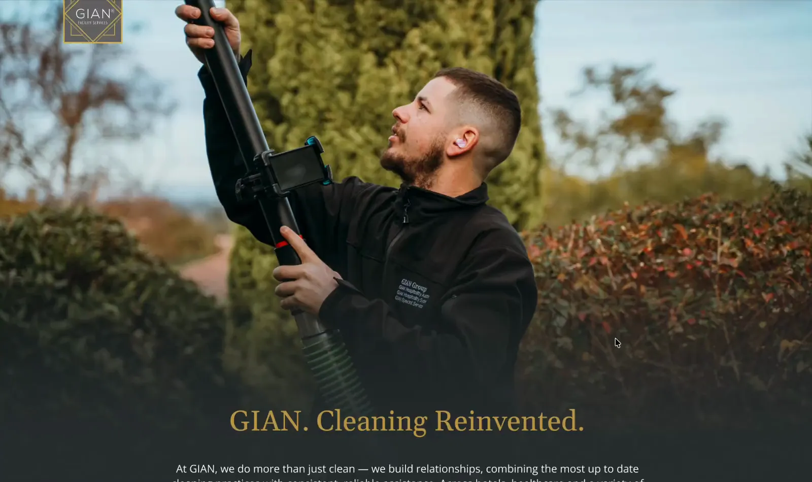 GIAN website: “Cleaning Reinvented”, scrolling through the home page